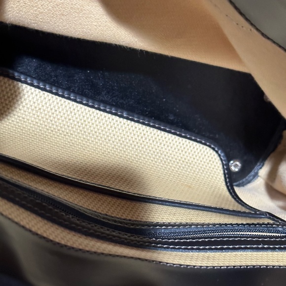 Gently used Dooney & Bourke Panama handbag. - Picture 7 of 9